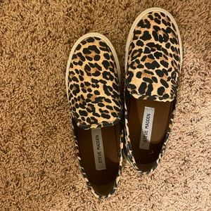 Steve Madden slip ons